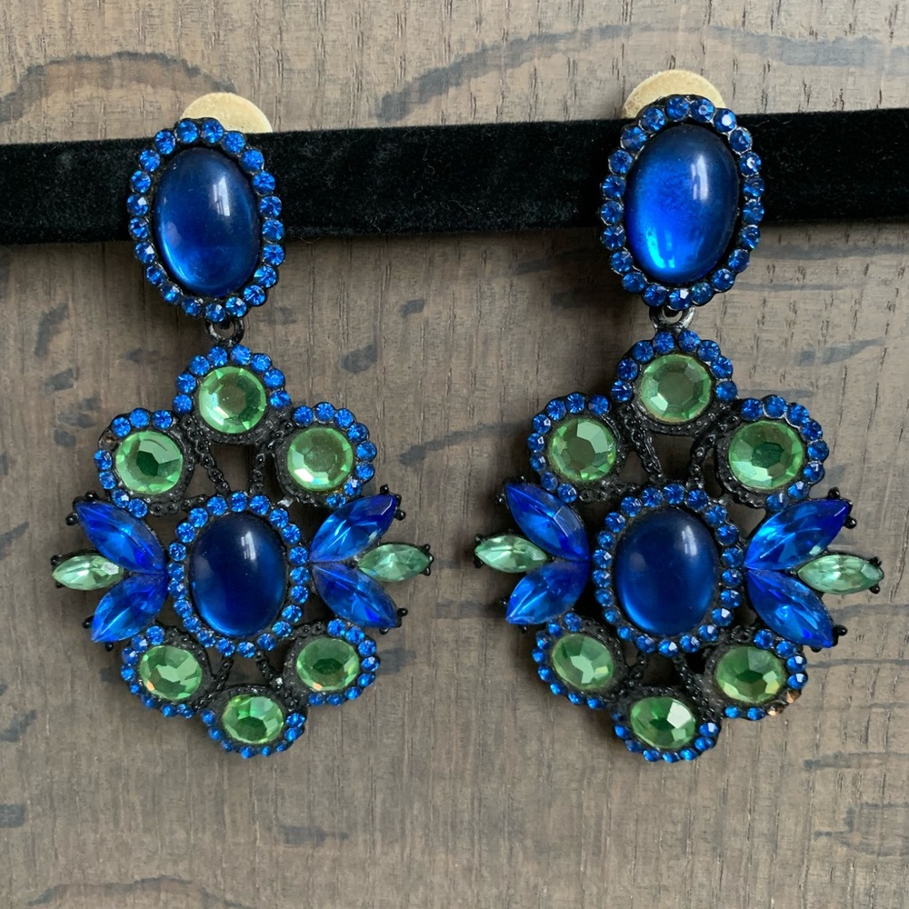 Super glam early 90s clip earrings